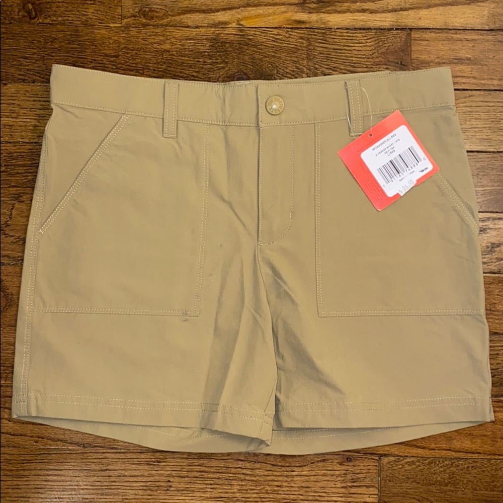 NWT North Face Girl’s Adventure Shorts